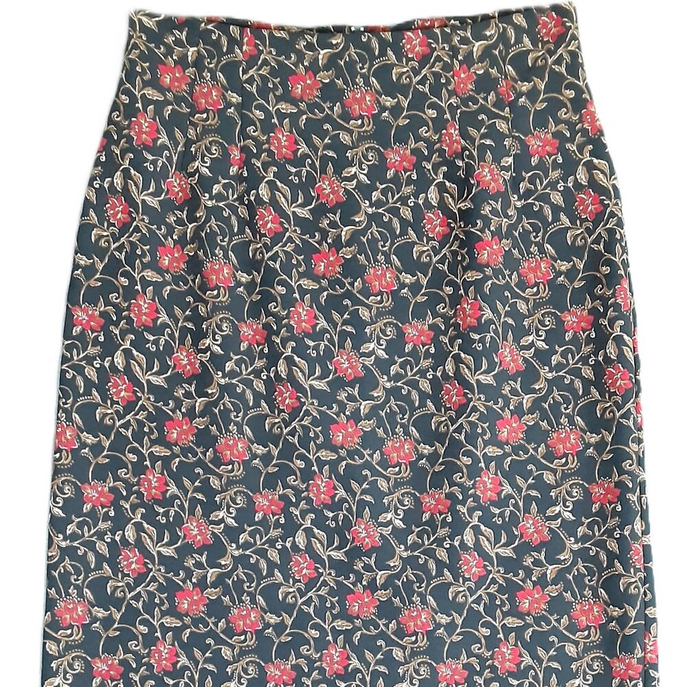 Briggs NY Womans Full Length Skirt Size 10, Zip Closure, Black/Red, Ankle Length
